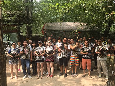 91香蕉视频在线下载员工合影